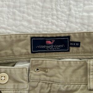 Vineyard Vines Khaki Dress Pants. 35x30.